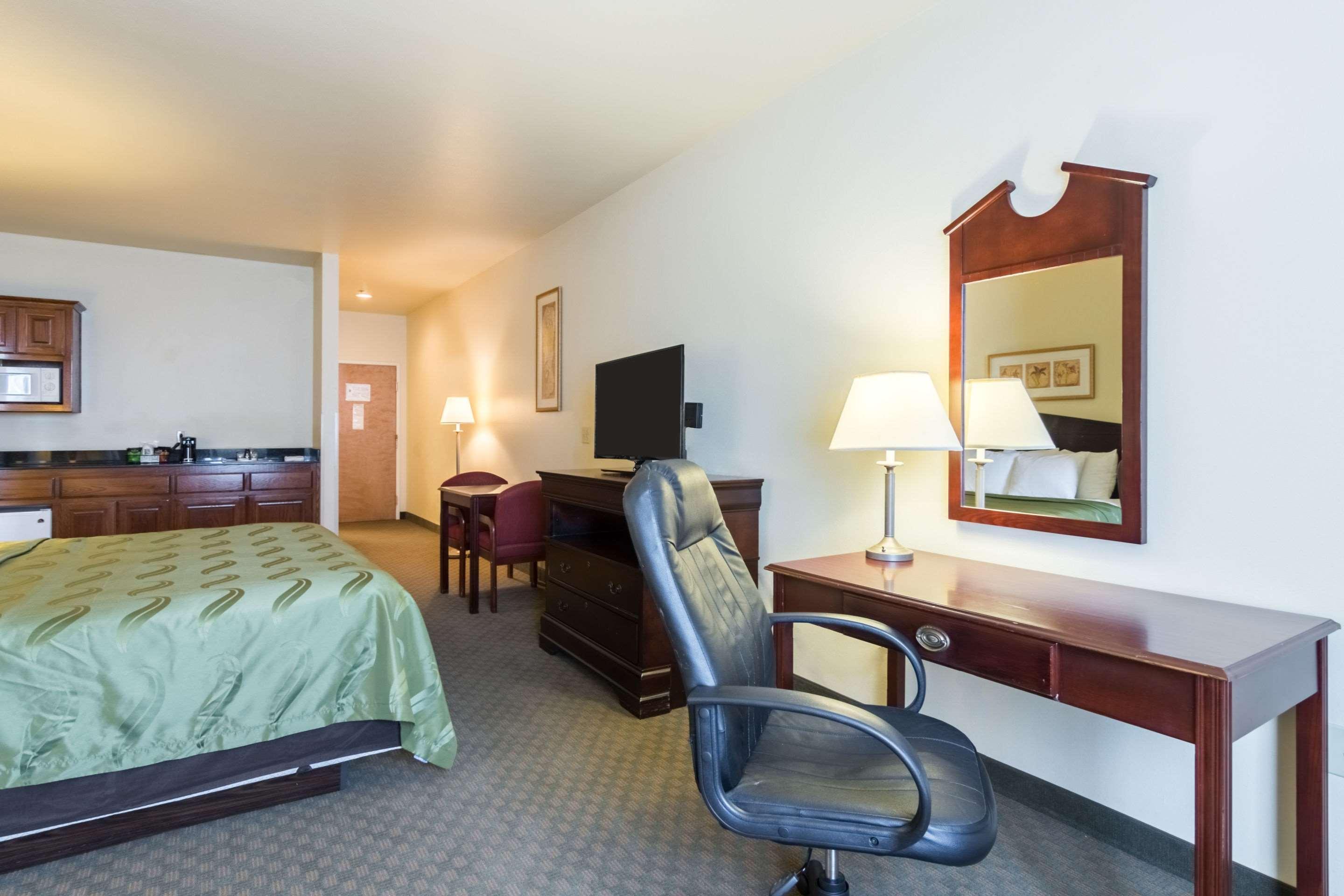 Quality Inn & Suites Of Alma - Northeast From Fort Smith Extérieur photo